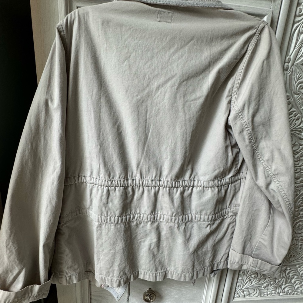 Spring quality jacket. - Picture 4 of 5